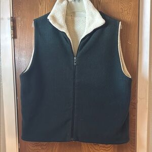 Reversible Fleece Vest in Green and Cream